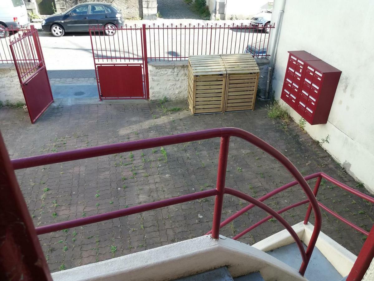 Zola Nantes